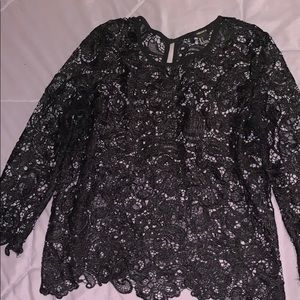 Black lace quarter length sleeve top